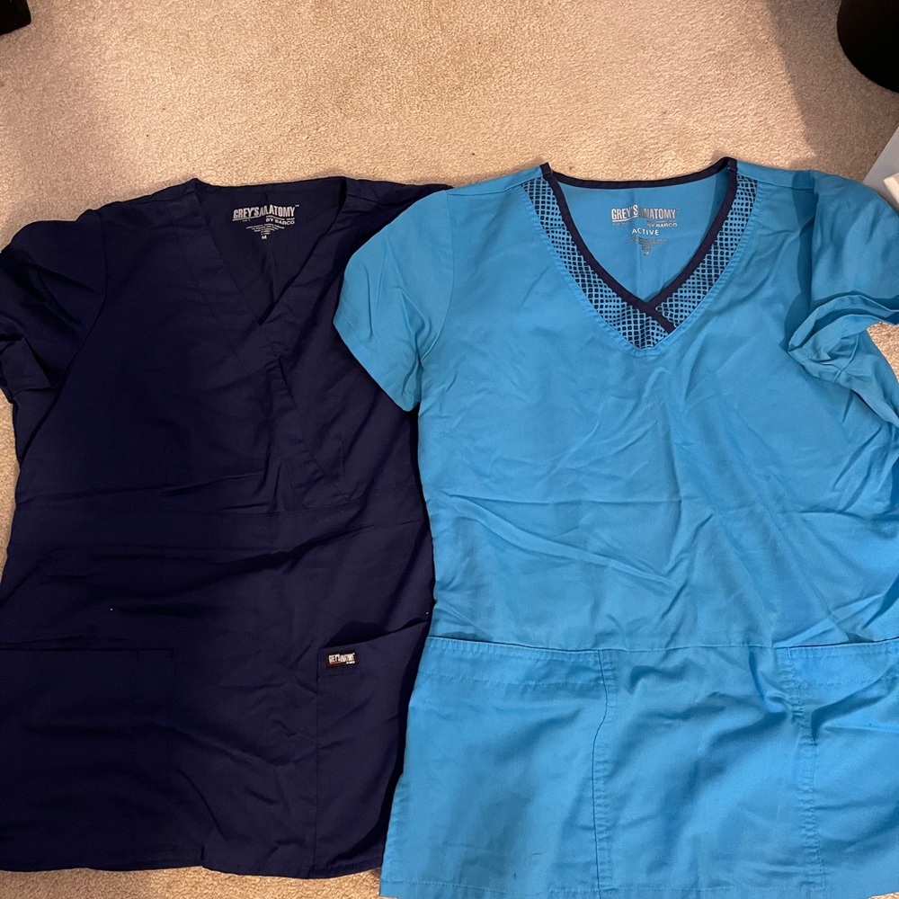 Grey anatomy scrub tops